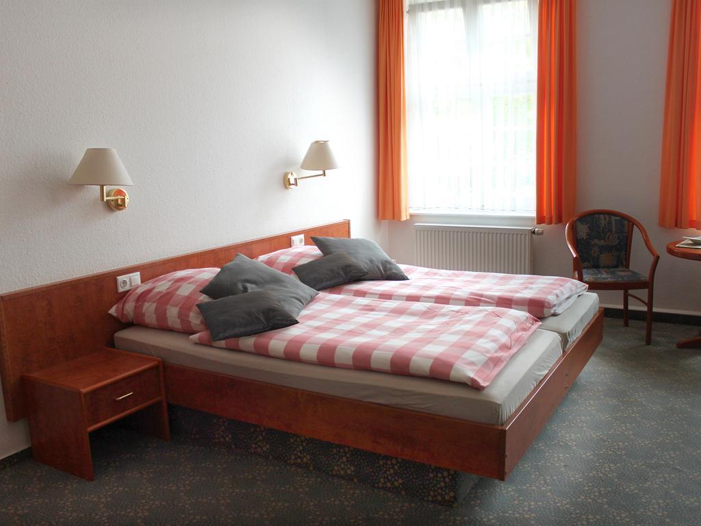 Parkhotel & Kurcafe Bad Sassendorf Pokoj fotografie